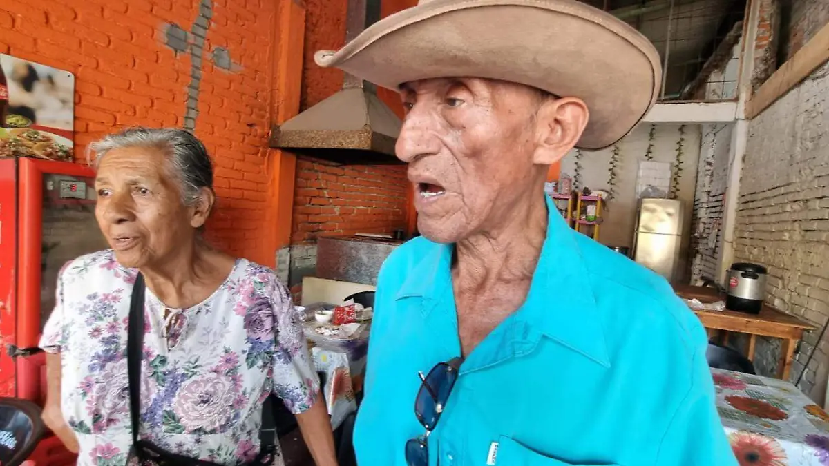 pareja de la tercera edad